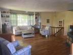Home For Sale In Oakdale, New York