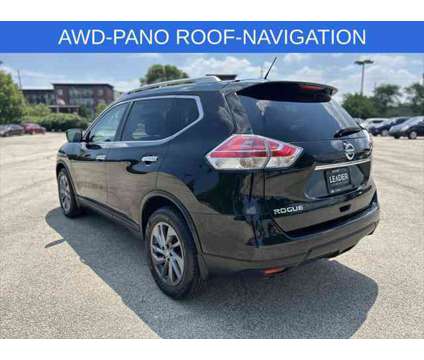 2016 Nissan Rogue SL is a Black 2016 Nissan Rogue SL Station Wagon in Lincolnwood IL