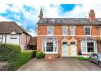 4 bedroom end of terrace house for sale in Stourbridge Road, Bromsgrove
