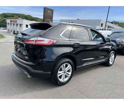 2019 Ford Edge SEL is a Black 2019 Ford Edge SEL SUV in Pittsburgh PA