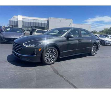 2021 Hyundai Sonata SEL is a Grey 2021 Hyundai Sonata Sedan in Middletown RI