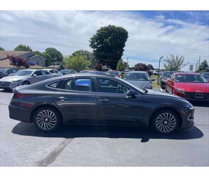 2021 Hyundai Sonata SEL is a Grey 2021 Hyundai Sonata Sedan in Middletown RI