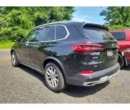 2021 BMW X5 xDrive40i is a Black 2021 BMW X5 4.6is Car for Sale in Horsham PA