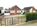 2 bedroom detached bungalow for sale in Wigford Road, Dosthill, Tamworth, B77