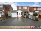 3 bedroom link detached house for sale in Hollyberry Close, Winyates Green