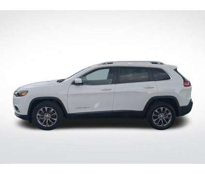 2020 Jeep Cherokee Latitude Plus FWD is a White 2020 Jeep Cherokee Latitude SUV in Bradenton FL