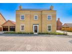 4 bedroom detached house for sale in Heckfords Road, Great Bentley, Colchester