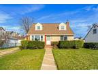 9515 225th St, Floral Park, NY 11001 - MLS 3538709