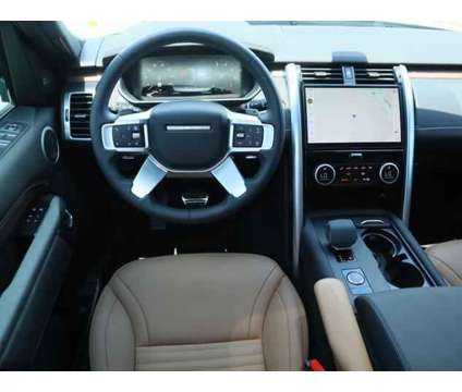 2024 Land Rover Discovery P360 Dynamic SE is a 2024 Land Rover Discovery SUV in Friendswood TX