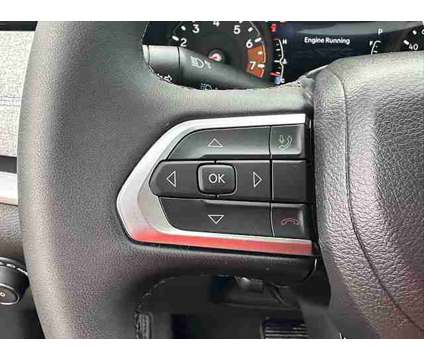2024 Jeep Compass Latitude is a Grey 2024 Jeep Compass Latitude SUV in Marion OH