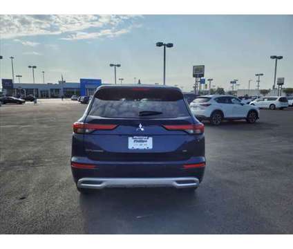 2023 Mitsubishi Outlander SE 2.5 S-AWC is a Blue 2023 Mitsubishi Outlander SE Car for Sale in Bourbonnais IL