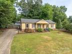 1304 CREEKVIEW DR, GASTONIA, NC 28052 Single Family Residence For Sale MLS#
