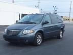 2005 Chrysler Town And Country Limited