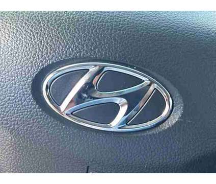 2022 Hyundai Kona SEL is a Grey 2022 Hyundai Kona SEL SUV in Stuart FL