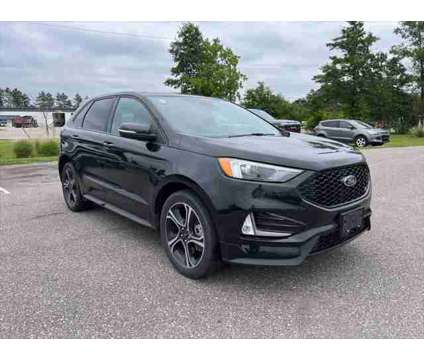 2021 Ford Edge ST is a Black 2021 Ford Edge SUV in Stevens Point WI