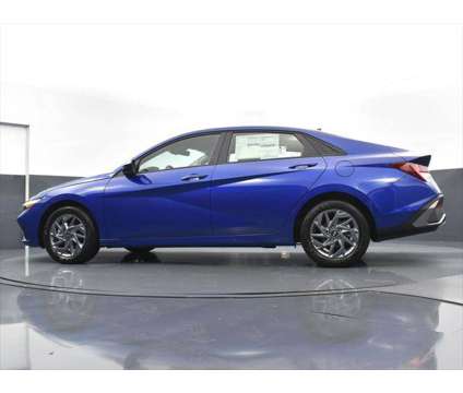 2024 Hyundai Elantra SEL is a Blue 2024 Hyundai Elantra Sedan in Mcdonough GA