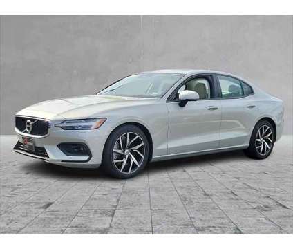 2020 Volvo S60 T6 Momentum is a White 2020 Volvo S60 T6 Sedan in Marlton NJ