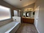 Dundee - 4 Bedroom / 2 Bath Available! 122 Argyle Gate Loop Rd