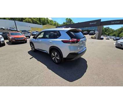 2021 Nissan Rogue SL Intelligent AWD is a Silver 2021 Nissan Rogue SL Station Wagon in Pittsburgh PA