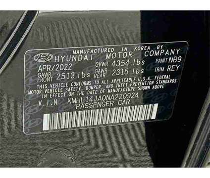 2022 Hyundai Sonata SEL is a Black 2022 Hyundai Sonata Sedan in Lakeland FL