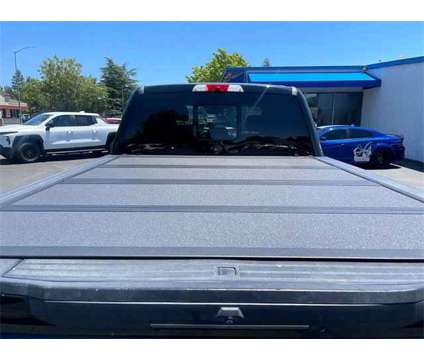 2017 Ford F-250 Super Duty Platinum is a Black 2017 Ford F-250 Super Duty Truck in Sonoma CA