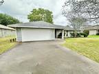Single Family Residence - Palm Bay, FL 651 Almansa St Ne