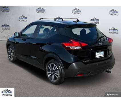 2020 Nissan Kicks SV Xtronic CVT is a Black 2020 Nissan Kicks SV Station Wagon in Yakima WA