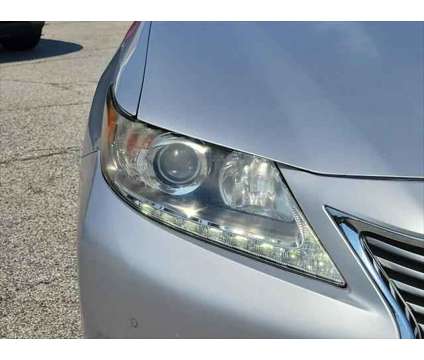 2013 Lexus ES 350 4dr Sdn is a Silver 2013 Lexus es 350 Sedan in Newton NJ