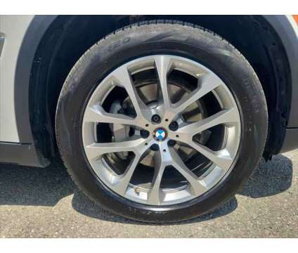 2020 BMW X5 xDrive40i is a White 2020 BMW X5 4.8is SUV in Morristown NJ
