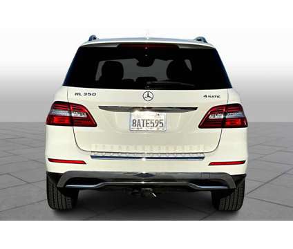 2012UsedMercedes-BenzUsedM-ClassUsed4MATIC 4dr is a White 2012 Mercedes-Benz M Class Car for Sale in Newport Beach CA