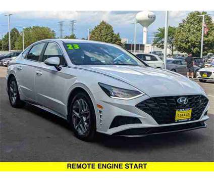 2023 Hyundai Sonata SEL is a White 2023 Hyundai Sonata Sedan in North Aurora IL