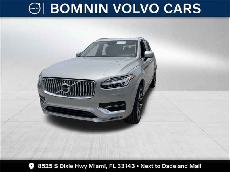 2025 Volvo XC90 B6 Plus 6-Seater