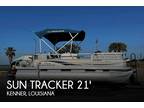 21 foot Sun Tracker Party Barge