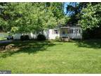 3615 2nd Ave, Edgewater, MD 21037