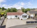 Mulberry Avenue, Adel, Leeds 3 bed detached bungalow for sale -