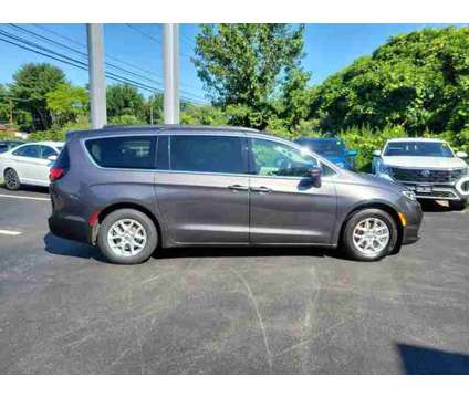 2022 Chrysler Pacifica Touring L is a Grey 2022 Chrysler Pacifica Touring Van in Plainfield CT