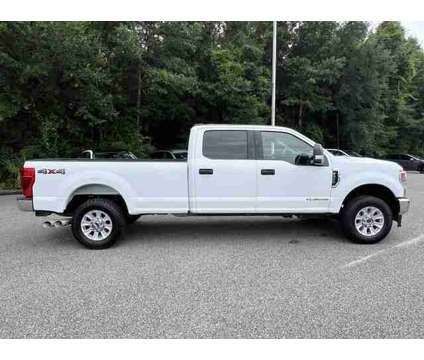 2022 Ford F-350 Super Duty XLT is a White 2022 Ford F-350 Super Duty Truck in Mobile AL