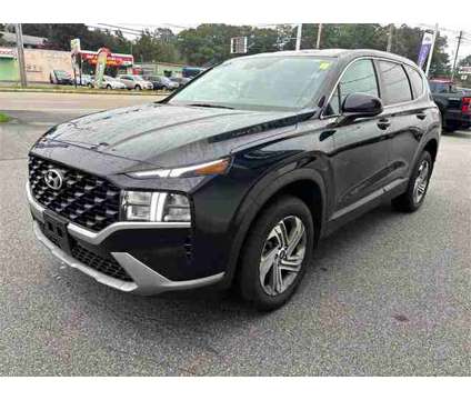 2022 Hyundai Santa Fe SE is a Black 2022 Hyundai Santa Fe SE SUV in North Attleboro MA