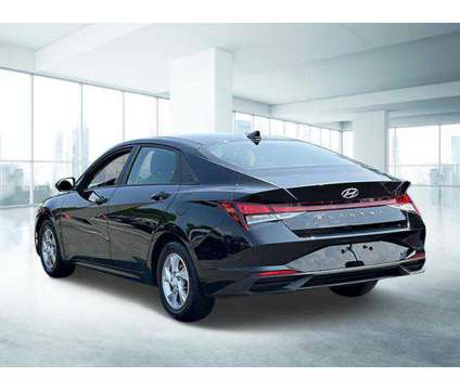 2021 Hyundai Elantra SE is a Black 2021 Hyundai Elantra SE Sedan in Medford NY