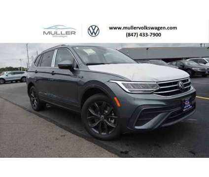 2024 Volkswagen Tiguan 2.0T SE is a Grey, Silver 2024 Volkswagen Tiguan 2.0T SUV in Highland Park IL