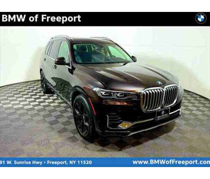 2022 BMW X7 xDrive40i is a Brown 2022 SUV in Freeport NY