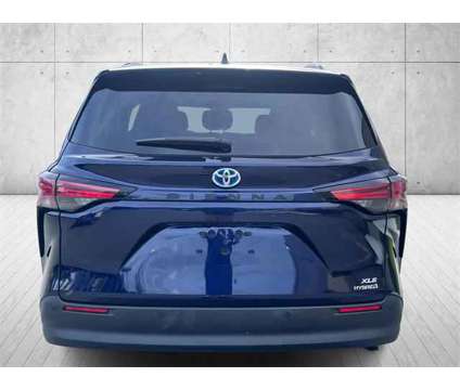 2022 Toyota Sienna XLE is a Brown 2022 Toyota Sienna XLE Van in Hialeah FL