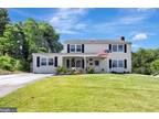 15707 Pinecroft Ln, Bowie, MD 20716