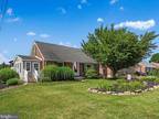 6599 York Rd, Spring Grove, PA 17362