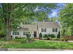 1001 Croton Dr, Alexandria, VA 22308