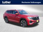 2024 Volkswagen Atlas Red