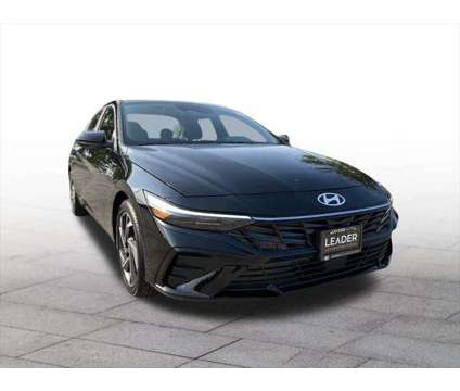 2024 Hyundai Elantra SEL is a Black 2024 Hyundai Elantra Sedan in Lincolnwood IL