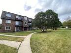 Condo - Des Plaines, IL 9385 Bay Colony Dr #1S