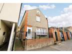 Station Passage, South Woodford 2 bed flat for sale -