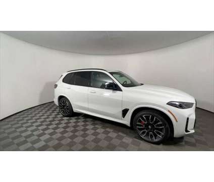 2025 BMW X5 M60i is a White 2025 BMW X5 3.0si SUV in Freeport NY